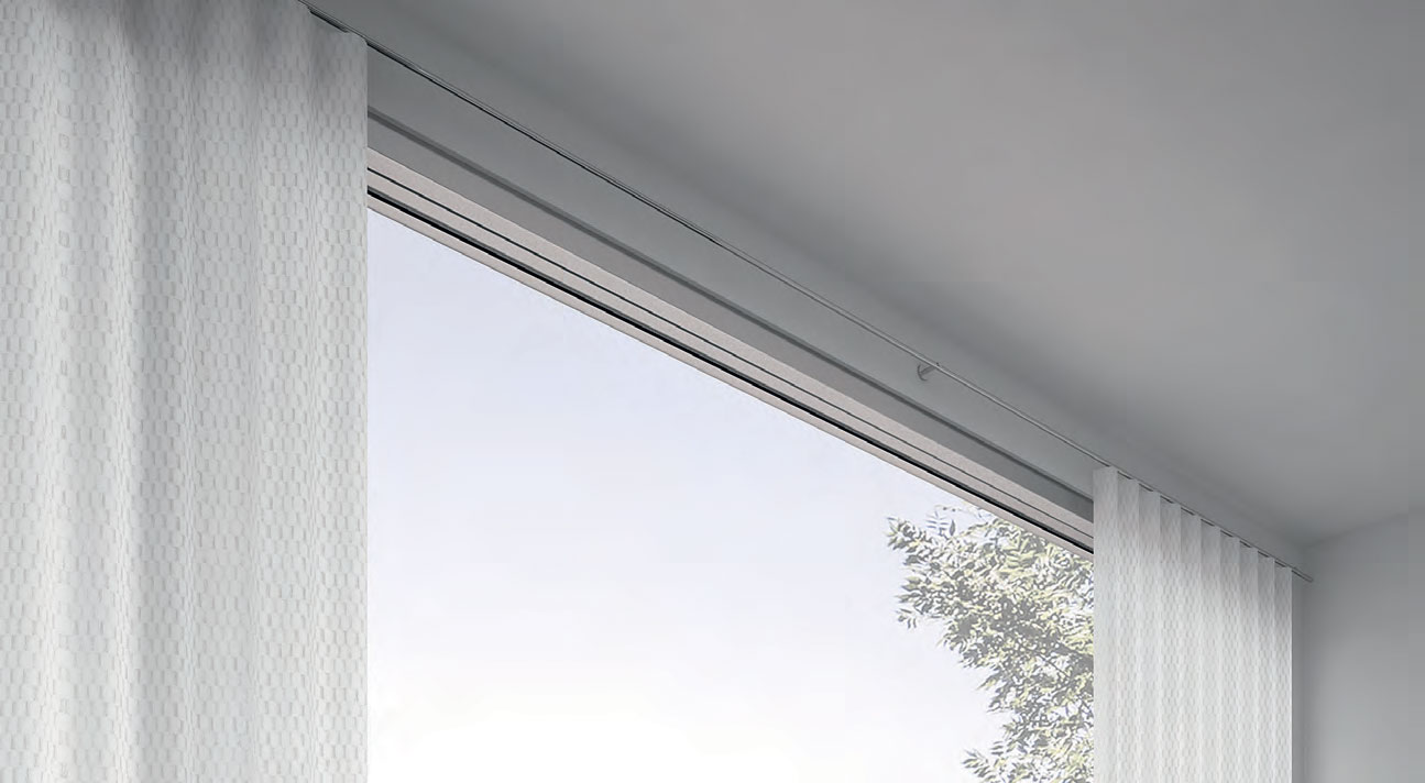 Dresden Motorized Decorative Metal