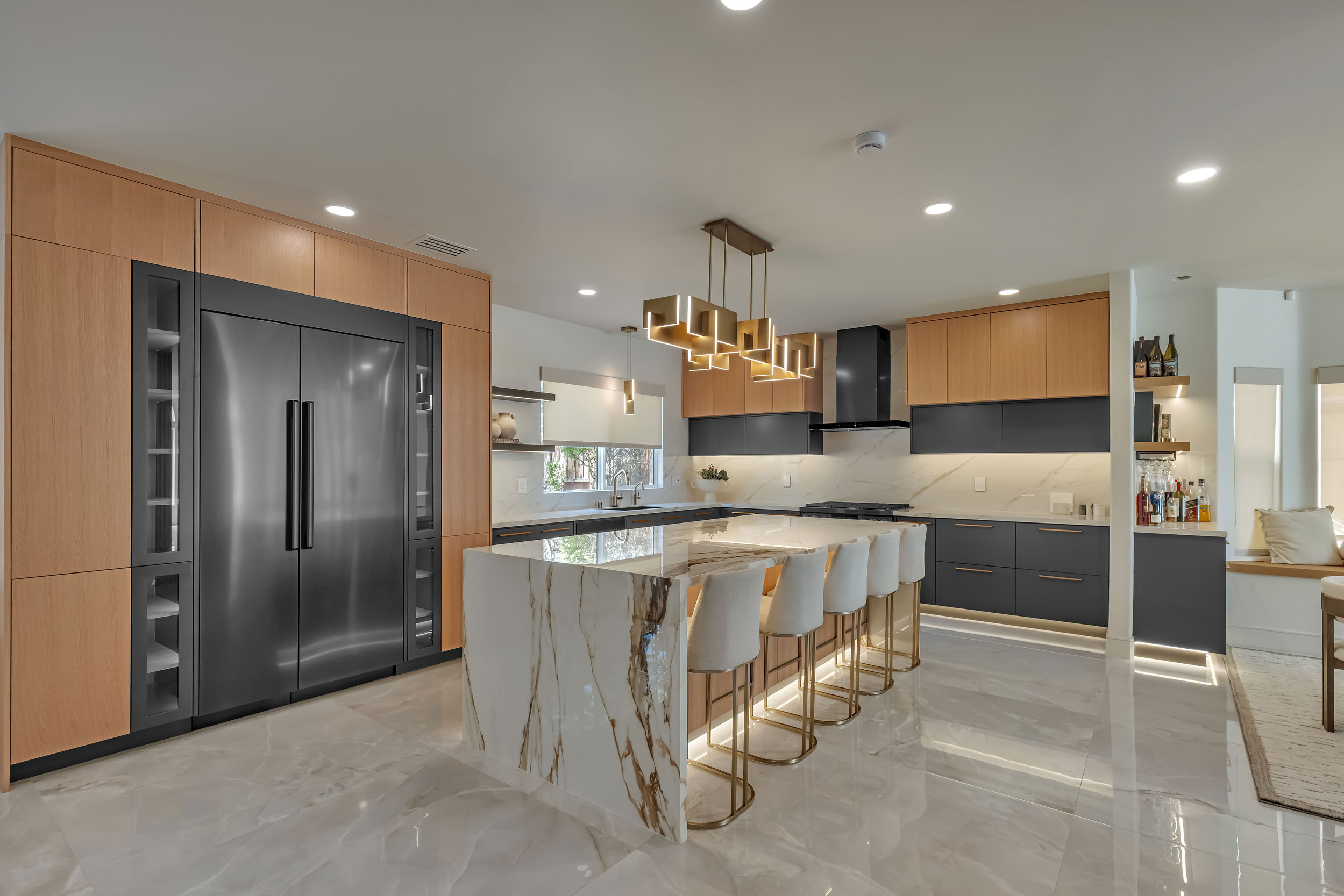 Luxury dining room