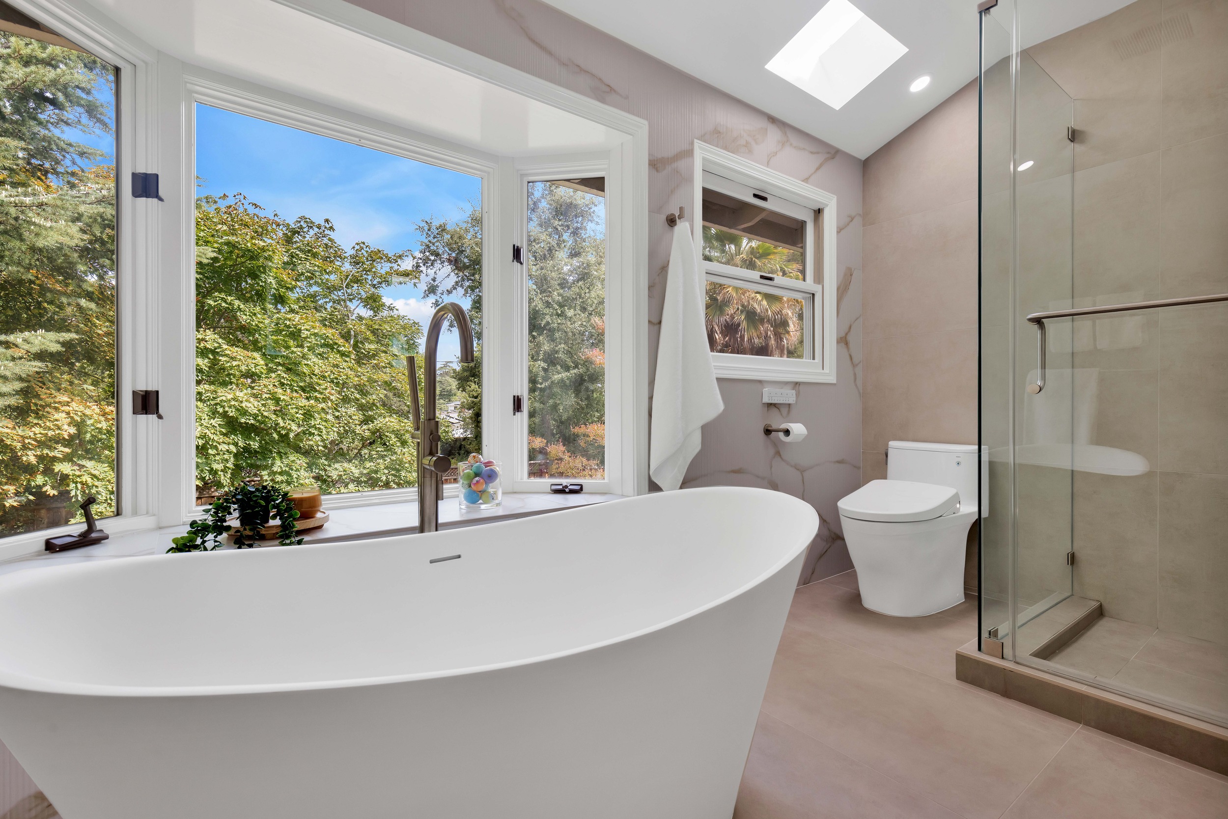 Los Altos Serenity Suite - Image 1