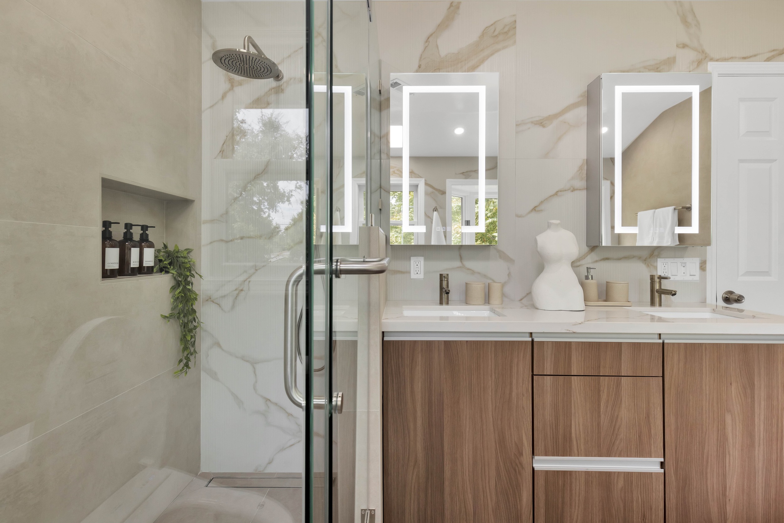 Los Altos Serenity Suite - Image 13