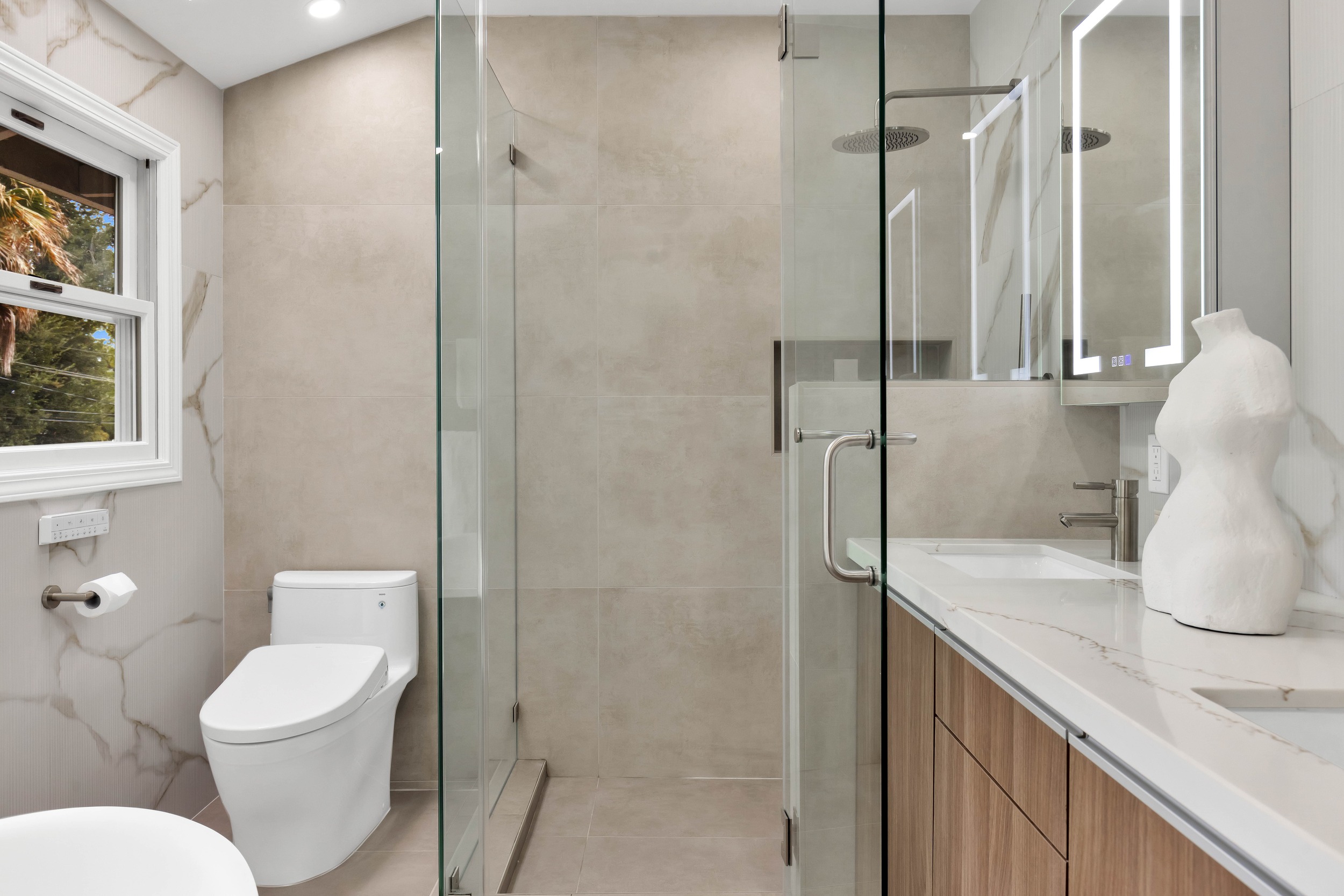 Los Altos Serenity Suite - Image 8