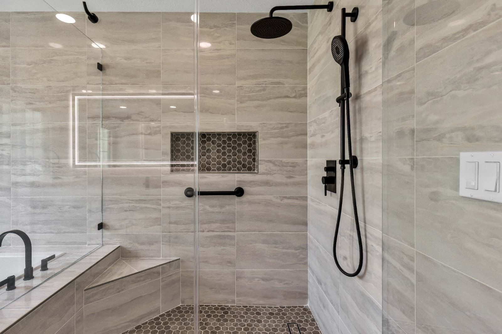 Vista Grande Master Bath - Image 3